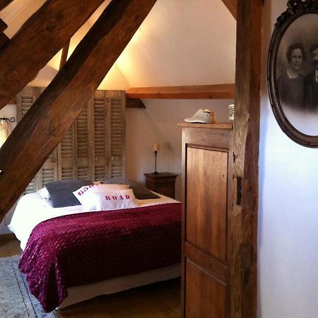 Chambres D'Hotes La Levriere Saint-Denis-le-Ferment Pokoj fotografie
