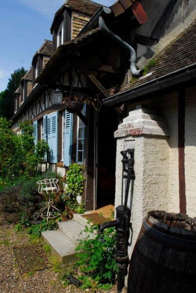 Chambres D'Hotes La Levriere Saint-Denis-le-Ferment Exteriér fotografie